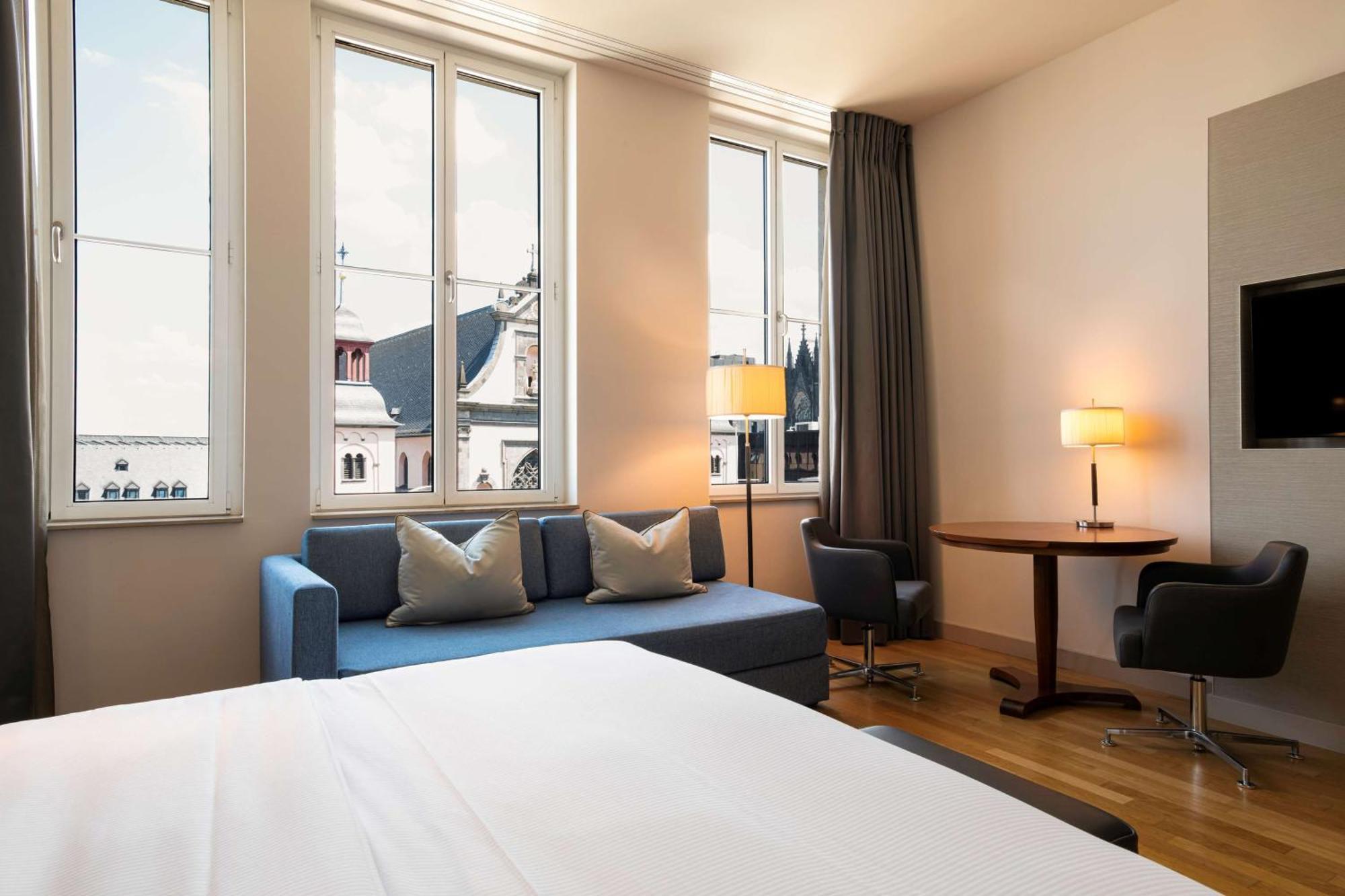 Hilton Cologne Hotel Exterior photo
