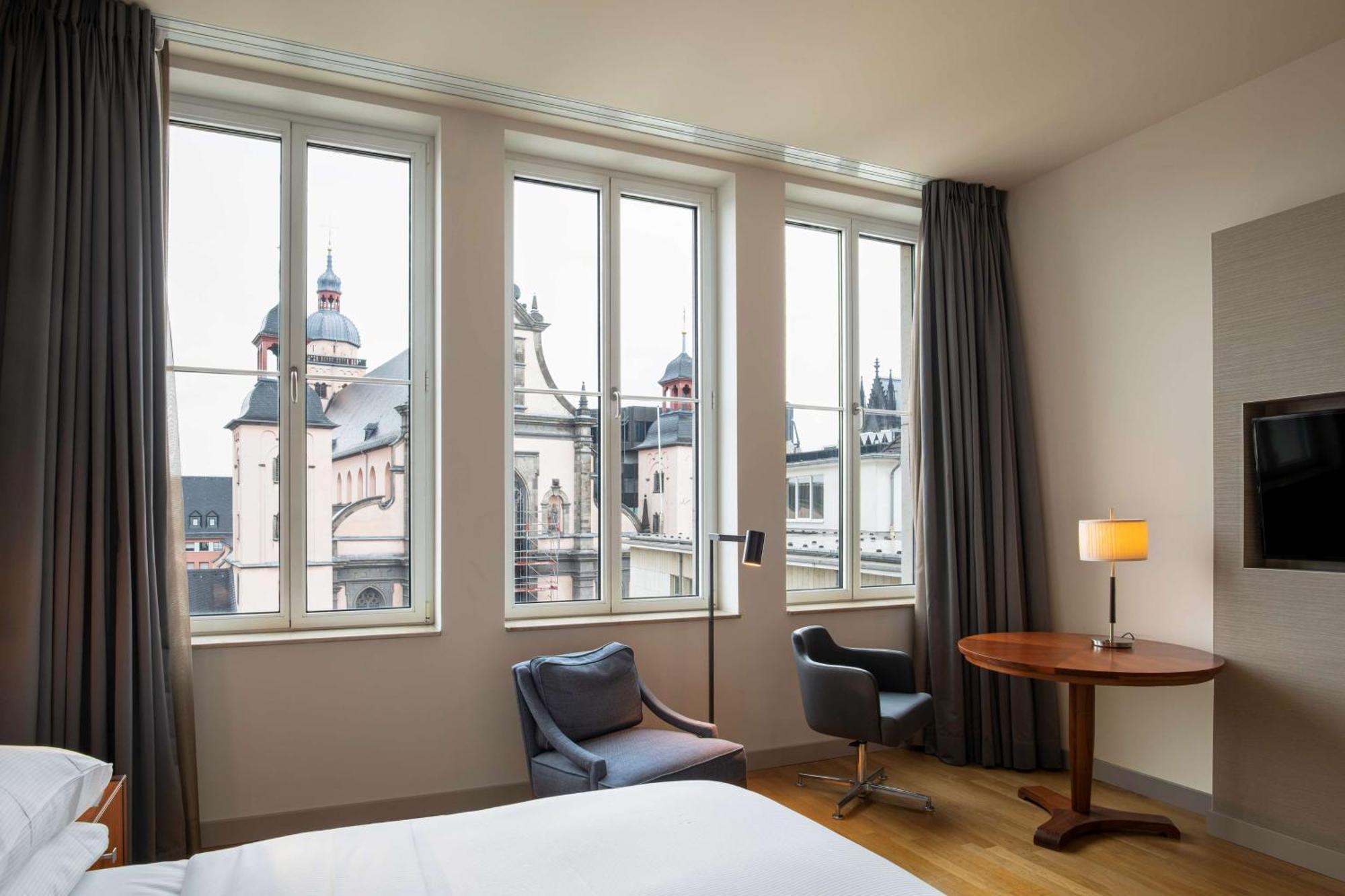 Hilton Cologne Hotel Exterior photo